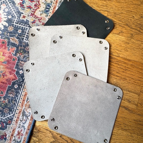 Leather Rivet Valet Catchall Tray - Picture 4 of 12